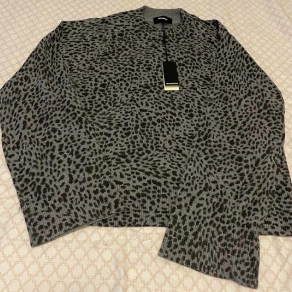 Monrow Cashmere Blend Mini Leopard Print Sweater Size Small. - Picture 6 of 6